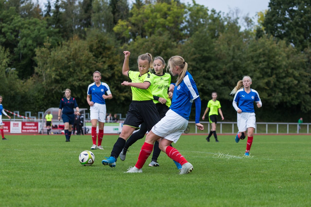 Bild 134 - B-Juniorinnen TSV Schoenberg - Holstein Kiel : Ergebnis: 0:23